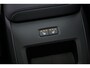 Volvo XC60 2.0 T6 Plug-in hybrid AWD Ultra Black Edition | Facelift | Harman Kardon Audio | Head-up Display | 360 Graden Camera | Panoramadak | Lichtmetalen Velgen 21 inch | Elektrisch Verstelbare Voorstoelen | Keyless Entry | BLIS