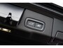 Volvo XC60 2.0 T6 Plug-in hybrid AWD Ultra Black Edition | Facelift | Harman Kardon Audio | Head-up Display | 360 Graden Camera | Panoramadak | Lichtmetalen Velgen 21 inch | Elektrisch Verstelbare Voorstoelen | Keyless Entry | BLIS