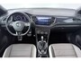 Volkswagen T-Roc 2.0 TSI 4Motion Sport (PANORAMADAK, TREKHAAK, STOELVERWARMING, CRUISE ADAPTIEF, DIGITALE COCKPIT, CARPLAY)