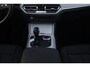 BMW 3-Serie Touring 318i High Executive Aut. | Zomer + Winterset | Full Led | Apple Car Play | Keurige staat | Dealeronderhouden |