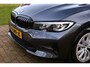 BMW 3-Serie Touring 318i High Executive Aut. | Zomer + Winterset | Full Led | Apple Car Play | Keurige staat | Dealeronderhouden |