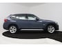 BMW X1 XDrive20i Business (TREKHAAK, STOELVERWARMING, CAMERA, ELEKTR STOELEN, AUTOMAAT, PARKEERSENSOREN)