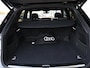 Audi Q5 50 TFSI e S edition Competition 299pk | HUD | Camera | Elek. geh. stoelen | Stoelverwarming | Elek. stuur | Keyless | 20" | Trekhaak