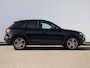 Audi Q5 50 TFSI e S edition Competition 299pk | HUD | Camera | Elek. geh. stoelen | Stoelverwarming | Elek. stuur | Keyless | 20" | Trekhaak