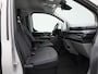 Ford Transit Custom 340 2.5 PHEV L2H1 Limited | 9-Persoons | Prijs incl. BTW/BPM | Climate Control | Adaptive Cruise Control | Achteruitrijcamera | Apple Carplay/ Android Auto |