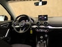 Audi Q2 1.4 TFSI CoD Sport Pro Line - AIRCO (AUTOMATISCH) - VOORSTOELEN VERWARMD - ELEKTRISCHE ACHTERKLEP - PARKEERSENSOREN ACHTER - CRUISE CONTROL - LICHTMETALEN VELGEN 17" INCH - NAVIGATIESYSTEEM FULL-MAP