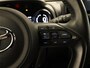 Toyota Yaris 1.5 Hybrid Launch Edition - HEAD-UP DISPLAY - APPLE CARPLAY/ANDROID AUTO - DODEHOEKDETECTIE - CRUISE CONTROL ADAPTIEF - CLIMATE CONTROL - KEYLESS ENTRY/START - VOORSTOELEN VERWARMD - EXTRA GETINT GLAS - LEDEREN BEKLEDING - BI-TONE