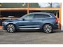 Volvo XC60 T8 Hybride AWD Ultimate Bright | Luchtvering | Massage | Stoel Ventilatie | Head-Up Display | 360° Camera |