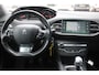 Peugeot 308 SW 1.2 PureTech *Premium* | Leder | Camera | Trekhaak | Panorama | Carplay | Navigatie | Cruise & Climate Control | Privacy |