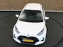 Toyota Yaris 1.5 Hybrid First Edition - ORIGINEEL NEDERLANDSE AUTO - AUTOMATISCHE AIRCO - KEYLESS ENTRY/START - APPLE CARPLAY/ANDROID AUTO - NAVIGATIESYSTEEM FULL-MAP - LED KOPLAMPEN