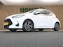 Toyota Yaris 1.5 Hybrid First Edition - ORIGINEEL NEDERLANDSE AUTO - AUTOMATISCHE AIRCO - KEYLESS ENTRY/START - APPLE CARPLAY/ANDROID AUTO - NAVIGATIESYSTEEM FULL-MAP - LED KOPLAMPEN