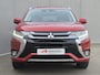 Mitsubishi Outlander 2.4 PHEV Intense+ Automaat / Dealer onderhouden / Trekhaak afneembaar / Glazen schuif- en kanteldak / Trekgewicht 1500 kg / Stuur- & Stoelverwarming / Rondomzicht camera / Keyless Entry/Start / Adaptief cruise control /