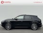 Porsche Cayenne 3.0 E-Hybrid Sport Chrono Head-Up Trekhaak NL Auto! | Stoelverwarming/Ventilatie | Bijrijdersdisplay | Luchtvering | BOSE