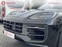 Porsche Cayenne 3.0 E-Hybrid Sport Chrono Head-Up Trekhaak NL Auto! | Stoelverwarming/Ventilatie | Bijrijdersdisplay | Luchtvering | BOSE