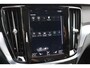 Volvo V60 2.0 T5 Momentum | Origineel NL | Leder | Business Pack Connect Plus | Trekhaak | Camera |