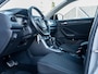 Volkswagen T-Roc 1.5 TSI Sport | R-Line | Dode Hoek Detectie | Stoelverwarming | LED Koplampen | Virtual Cockpit | Adaptieve Cruise Control | Parkeersensoren | Metallic Lak | Two-Tone | Elektrische Kofferklep | Navigatie | Apple Carplay | Android Auto |