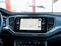 Volkswagen T-Roc 1.5 TSI Sport | R-Line | Dode Hoek Detectie | Stoelverwarming | LED Koplampen | Virtual Cockpit | Adaptieve Cruise Control | Parkeersensoren | Metallic Lak | Two-Tone | Elektrische Kofferklep | Navigatie | Apple Carplay | Android Auto |