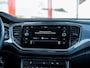 Volkswagen T-Roc 1.5 TSI Sport | R-Line | Dode Hoek Detectie | Stoelverwarming | LED Koplampen | Virtual Cockpit | Adaptieve Cruise Control | Parkeersensoren | Metallic Lak | Two-Tone | Elektrische Kofferklep | Navigatie | Apple Carplay | Android Auto |