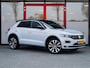 Volkswagen T-Roc 1.5 TSI Sport | R-Line | Dode Hoek Detectie | Stoelverwarming | LED Koplampen | Virtual Cockpit | Adaptieve Cruise Control | Parkeersensoren | Metallic Lak | Two-Tone | Elektrische Kofferklep | Navigatie | Apple Carplay | Android Auto |