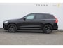 Volvo XC60 T6 350PK Plug-in hybrid AWD Ultra Black Edition / Navigatie / Adaptieve Cruise control / Head Up-Display / Panorama dak / Elektrische stoelen met geheugen / Stuurverwarming / Stoelverwarming v+a / 360 Camera /