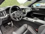 Volvo S60 B3 R-Design | Blis | Keyless | Trekhaak | AppleCarplay | Elektrische stoelen | Parkeer camera\sensoren |