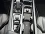 Volvo S60 B3 R-Design | Blis | Keyless | Trekhaak | AppleCarplay | Elektrische stoelen | Parkeer camera\sensoren |
