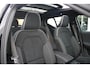 Volvo EX40 Twin Motor Performance Ultra Black Edition 82 kWh | Panoramisch schuif-/kanteldak | Verwarmbare voorstoelen+stuurwiel | Premium audio by Harman Kardon | Warmtepomp | Adaptive cruise control | 360 graden camera | Power Seats incl. Memory |