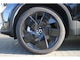 Volvo EX40 Twin Motor Performance Ultra Black Edition 82 kWh | Panoramisch schuif-/kanteldak | Verwarmbare voorstoelen+stuurwiel | Premium audio by Harman Kardon | Warmtepomp | Adaptive cruise control | 360 graden camera | Power Seats incl. Memory |