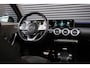 Mercedes-Benz A-klasse 200 Business Solution AMG / Pano dak / 18 Inch AMG Velgen /