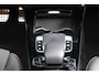 Mercedes-Benz A-klasse 200 Business Solution AMG / Pano dak / 18 Inch AMG Velgen /