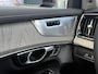 Volvo XC90 2.0 T8 Plug-in hybrid AWD Ultra Dark | Luchtvering | Bowers & Wilkins | Stoelmassage, ventilatie en verwarming | 360 Camera | Leder bekleed dashboard | Gelaagde zijruiten | Trekhaak