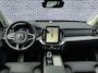 Volvo XC90 2.0 T8 Plug-in hybrid AWD Ultra Dark | PHEV Long Range | Facelift | Luchtvering | Head-up Display | Trekhaak | 360 Graden Camera | Bowers Wilkins Audio | Nappaleder | Stoelventilatie | Stoelmassage | Panoramadak | Keyless Entry | BLIS | Cruise Control Adaptief | 100% SOH