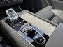 Volvo XC90 2.0 T8 Plug-in hybrid AWD Ultra Dark | Luchtvering | Bowers & Wilkins | Stoelmassage, ventilatie en verwarming | 360 Camera | Leder bekleed dashboard | Gelaagde zijruiten | Trekhaak