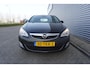 Opel Astra 1.4 Turbo Cosmo Airco / Cruise / Parkeers. / Elektr. ramen / Trekhaak / Lm velgen / NAP