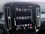 Volvo XC40 1.5 T4 Recharge R-Design | Stoel/Stuurverwarming | adaptieve cruise | Camera | Parkeersensoren V+A | Volvo on Call | Carplay | Keyless entry/start | Elektrisch bedienbare achterklep |