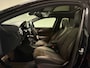 Mercedes-Benz GLA 180 AMG Line Panodak Harman Kardon Night Pakket 360 Camera NL Auto