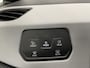 Volkswagen ID.3 First Plus 58 kWh Navigatie Apple Carplay/Android Auto Camera Parkeersensoren Adaptive Cruise Control Full LED Matrix Stoel- en stuurverwarming Lichtmetalen velgen Climate Control