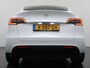 Tesla Model Y RWD SOH 95% Warmtepomp LFP-Accu Leder Lmv Camera's Panoramadak Adap.Cruise Navi Ecc Autopilot Stoel+Stuur+Achterbank Verwarming Elek.Achterklep Dodehoek detector Draadloze telefoonlader 1e Eigenaar Origineel Nederlandse Auto Fabrieksgarantie op Motor en Accu tot 08-03-2032/160.000km
