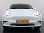 Tesla Model Y RWD SOH 95% Warmtepomp LFP-Accu Leder Lmv Camera's Panoramadak Adap.Cruise Navi Ecc Autopilot Stoel+Stuur+Achterbank Verwarming Elek.Achterklep Dodehoek detector Draadloze telefoonlader 1e Eigenaar Origineel Nederlandse Auto Fabrieksgarantie op Motor en Accu tot 08-03-2032/160.000km