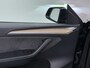 Tesla Model Y RWD SOH 95% Warmtepomp LFP-Accu Leder Lmv Camera's Panoramadak Adap.Cruise Navi Ecc Autopilot Stoel+Stuur+Achterbank Verwarming Elek.Achterklep Dodehoek detector Draadloze telefoonlader Origineel Nederlandse Auto Fabrieksgarantie op Motor en Accu tot 7-12-2030/160.000km