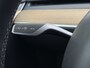 Tesla Model Y RWD SOH 95% Warmtepomp LFP-Accu Leder Lmv Camera's Panoramadak Adap.Cruise Navi Ecc Autopilot Stoel+Stuur+Achterbank Verwarming Elek.Achterklep Dodehoek detector Draadloze telefoonlader Origineel Nederlandse Auto Fabrieksgarantie op Motor en Accu tot 7-12-2030/160.000km