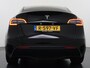 Tesla Model Y RWD SOH 95% Warmtepomp LFP-Accu Leder Lmv Camera's Panoramadak Adap.Cruise Navi Ecc Autopilot Stoel+Stuur+Achterbank Verwarming Elek.Achterklep Dodehoek detector Draadloze telefoonlader Origineel Nederlandse Auto Fabrieksgarantie op Motor en Accu tot 7-12-2030/160.000km
