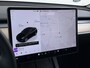 Tesla Model Y RWD SOH 95% Warmtepomp LFP-Accu Leder Lmv Camera's Panoramadak Adap.Cruise Navi Ecc Autopilot Stoel+Stuur+Achterbank Verwarming Elek.Achterklep Dodehoek detector Draadloze telefoonlader Origineel Nederlandse Auto Fabrieksgarantie op Motor en Accu tot 7-12-2030/160.000km