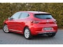 Renault Clio 1.0 TCe Intens Ecc|Carplay|Camera|Nav|Key-less|Trhk|Pdc|Cruise|Sfeer verlichting