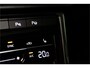 Volkswagen T-Roc 1.5 TSI Style 150PK Facelift | Pano | LED | Stoel&Stuur verw. | Carplay | Camera | 12 MND Garantie