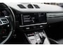 Porsche Cayenne Coupé 4.0 Turbo S E-Hybrid 680pk / TechArt / Trekhaak / Panoramadak / 360Camera / Head-up / Achterasbesturing / Keyless / Burmester / Softclose / Adaptieve Stoelen / 21'' / Cabron intr. / Luchtvering / Sportdesign+Chrono /
