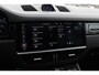 Porsche Cayenne Coupé 4.0 Turbo S E-Hybrid 680pk / TechArt / Trekhaak / Panoramadak / 360Camera / Head-up / Achterasbesturing / Keyless / Burmester / Softclose / Adaptieve Stoelen / 21'' / Cabron intr. / Luchtvering / Sportdesign+Chrono /