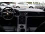 Porsche Taycan Sport Turismo 79 kWh / Panoramadak / Camera / Bose / 20'' / Luchtvering / Leder / Warmtepomp / Dodehoek / Stoelverwarming / DAB / Cruise Control