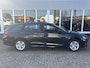 Skoda Octavia Combi 1.0 e-TSI Business Edition | Sfeerverlichting | Parkeersensoren | Apple Carplay | Lane Assist