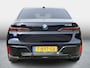 BMW i7 xDrive60 106 kWh NP. € 203.000,- / Bowers & Wilkins / Theater Screen / Executive Pack / Executive Lounge / M Sport Pakket Pro / Trekhaak / 4x Massage /